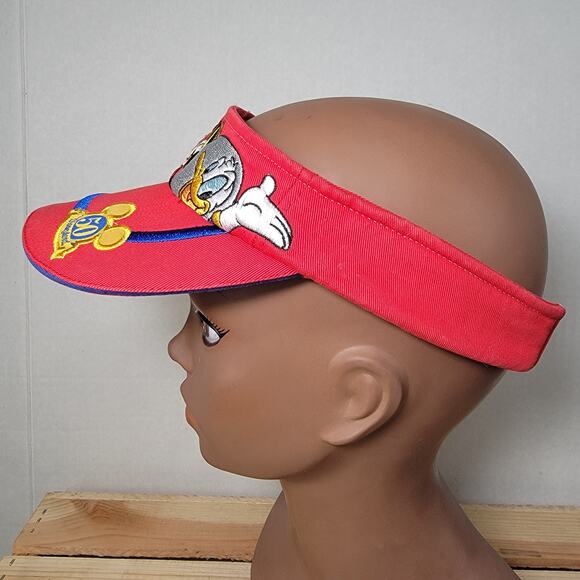 Disneyland Resort Red Visor "Disneyland 50" - Size Youth - Picture 5 of 8
